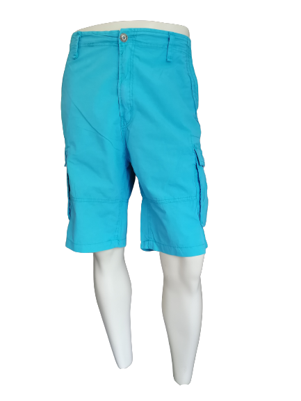 Pantalones cortos de gemelo con bolsas. Color azul. Tamaño xxxl / 3xl