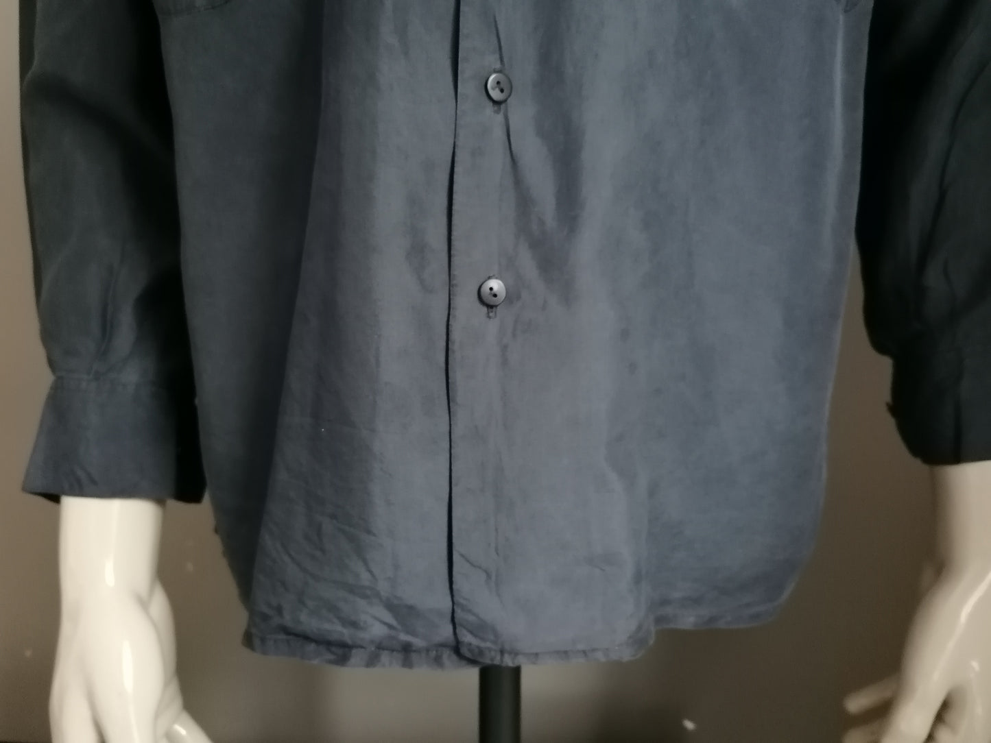 B choice: Kookaï silk shirt. Dark gray colored. Size M. spots front.