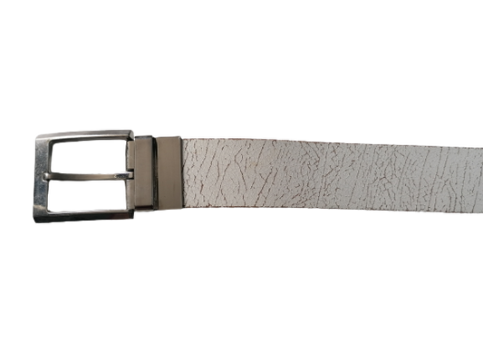Cintura in pelle con fibbia. Colorato bianco marrone. 95 - 110 cm.