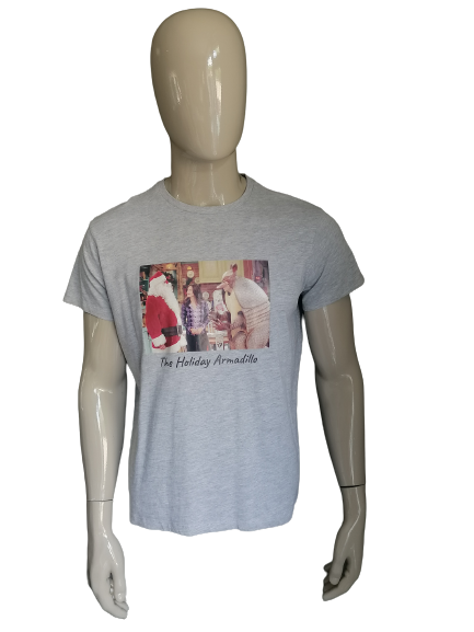 Vintage Original Friends shirt "Holiday Armadillo". Grijs met opdruk. Maat XL.