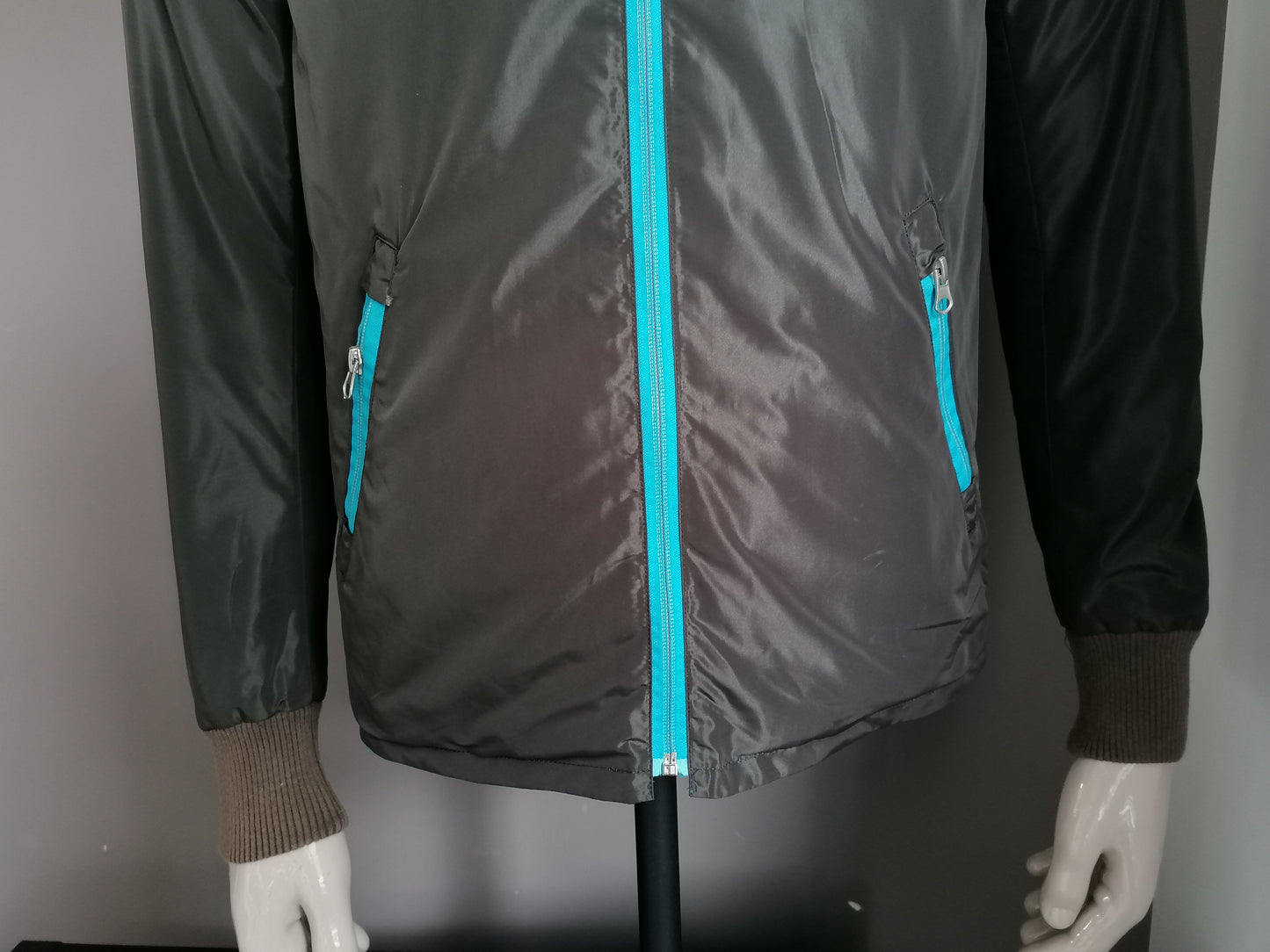 Brian Dales double -sided / reversable summer jacket with hood. Brown or blue. Size 50 / M.