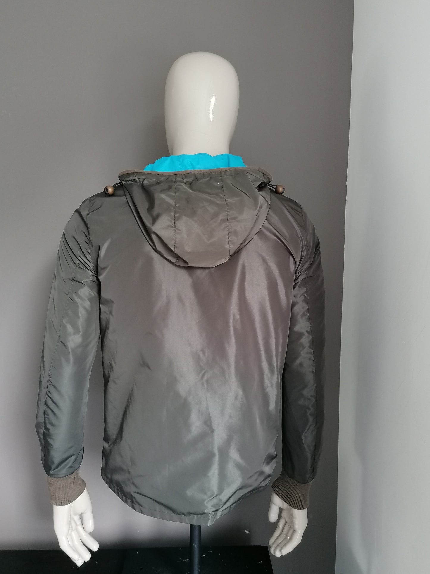 Brian Dales double -sided / reversable summer jacket with hood. Brown or blue. Size 50 / M.