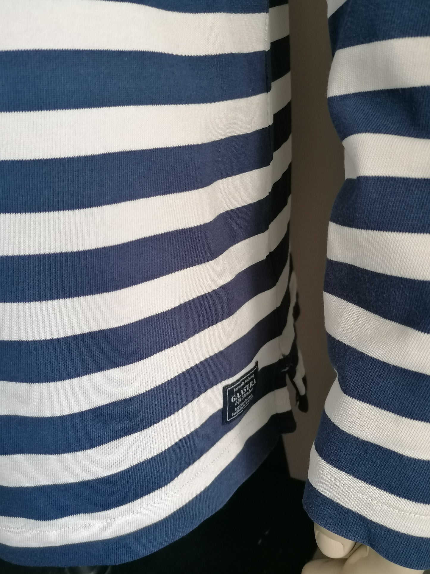 Gaastra casual sweater. Beige blue striped. Size XL.