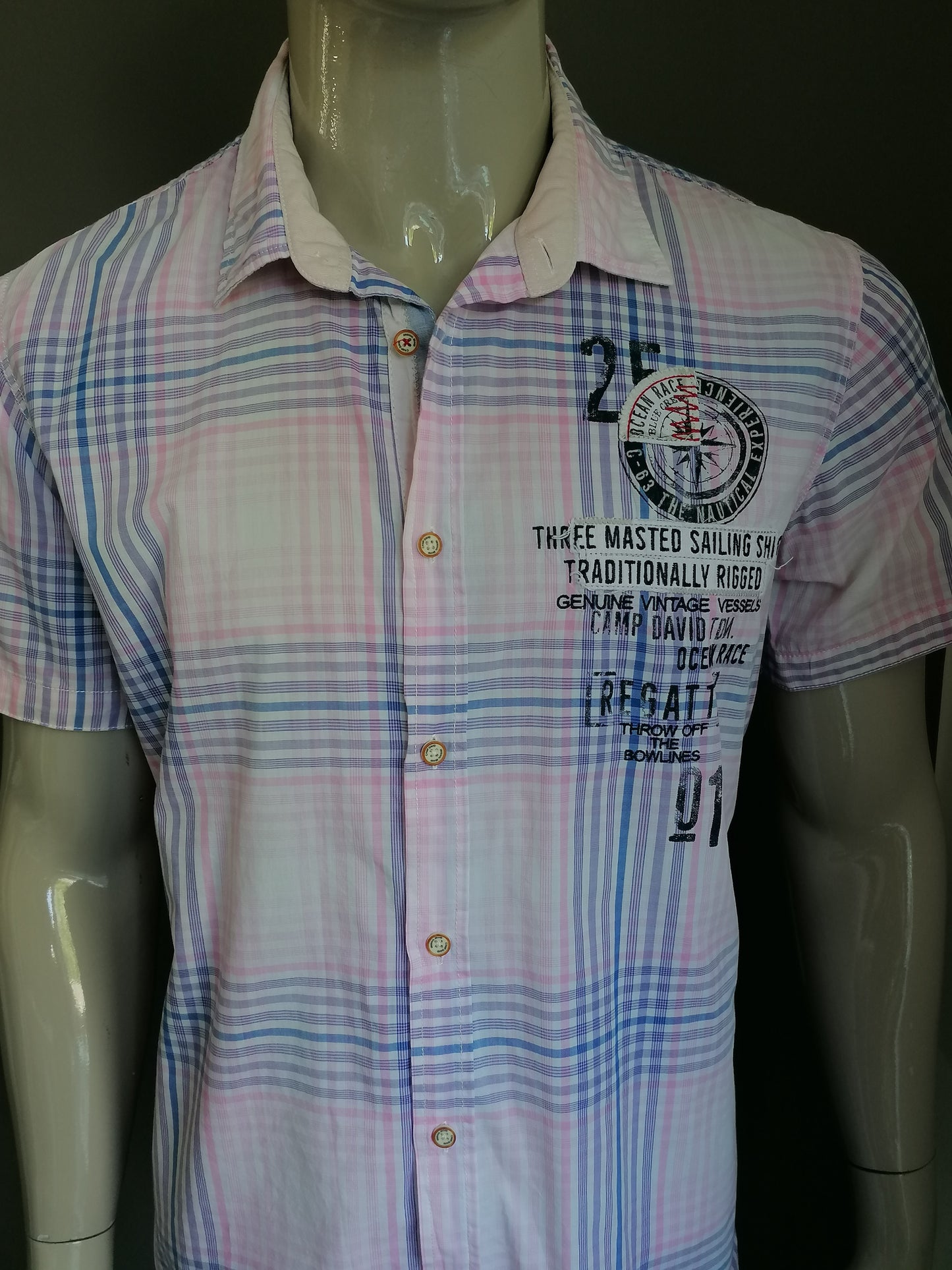 Camp David shirt short sleeve. Pink purple blocked with applications. Size L. Regular Fit.