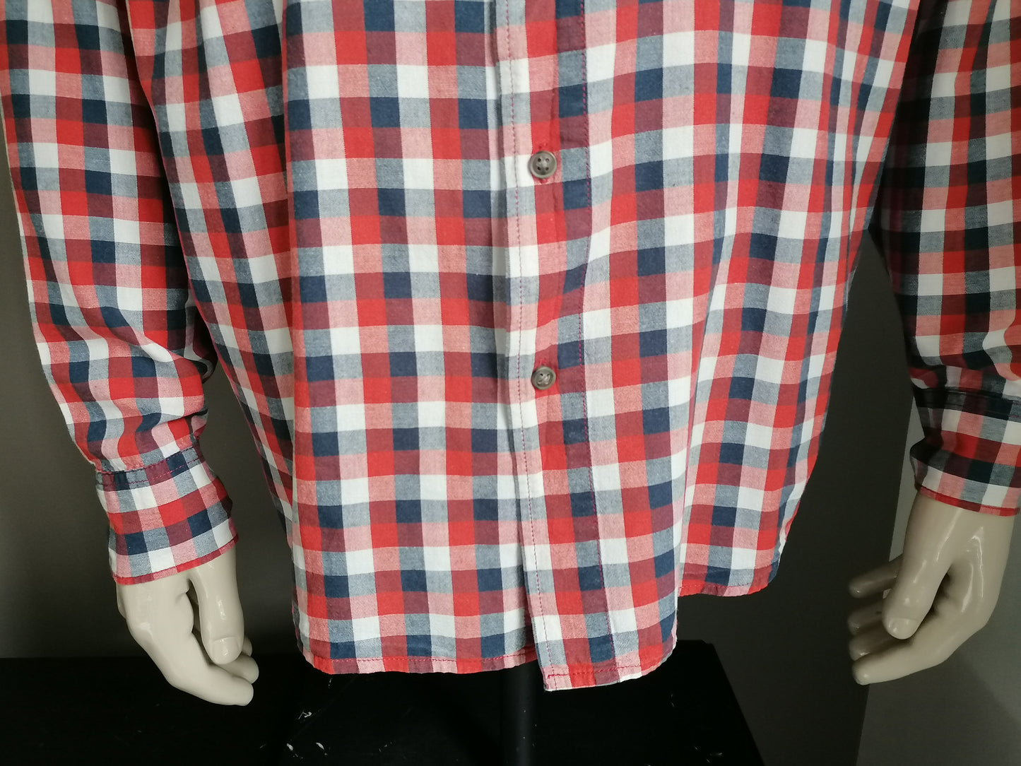 Wrangler shirt. Blue red white blocked. Size X L / XXL - 2XL.
