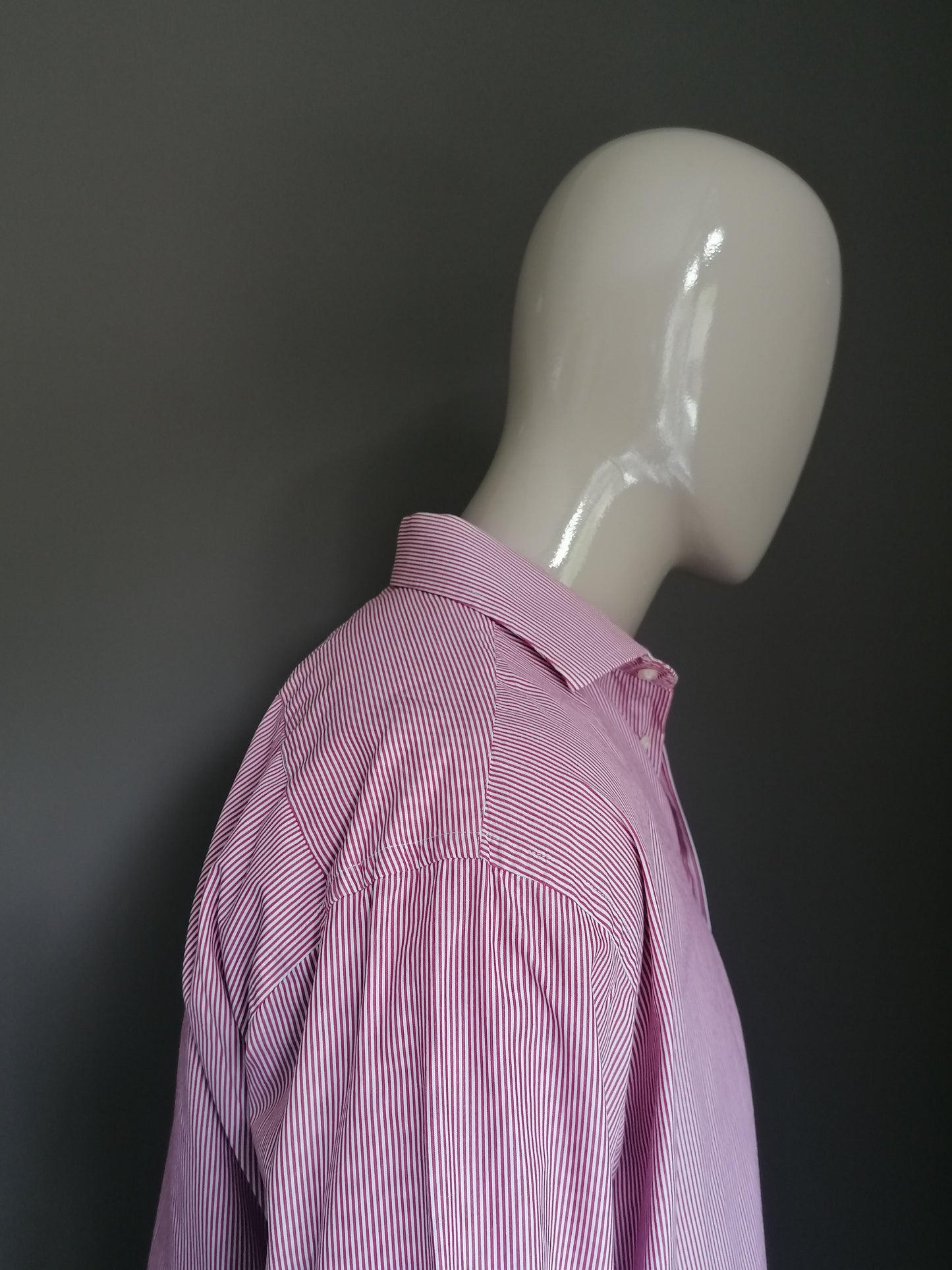 Camisa de Lipman & Sons. Rayado rojo rayado. Tamaño 45 / xxl / 2xl. Tipo de nudo de manguito. "Hilo de dos veces".