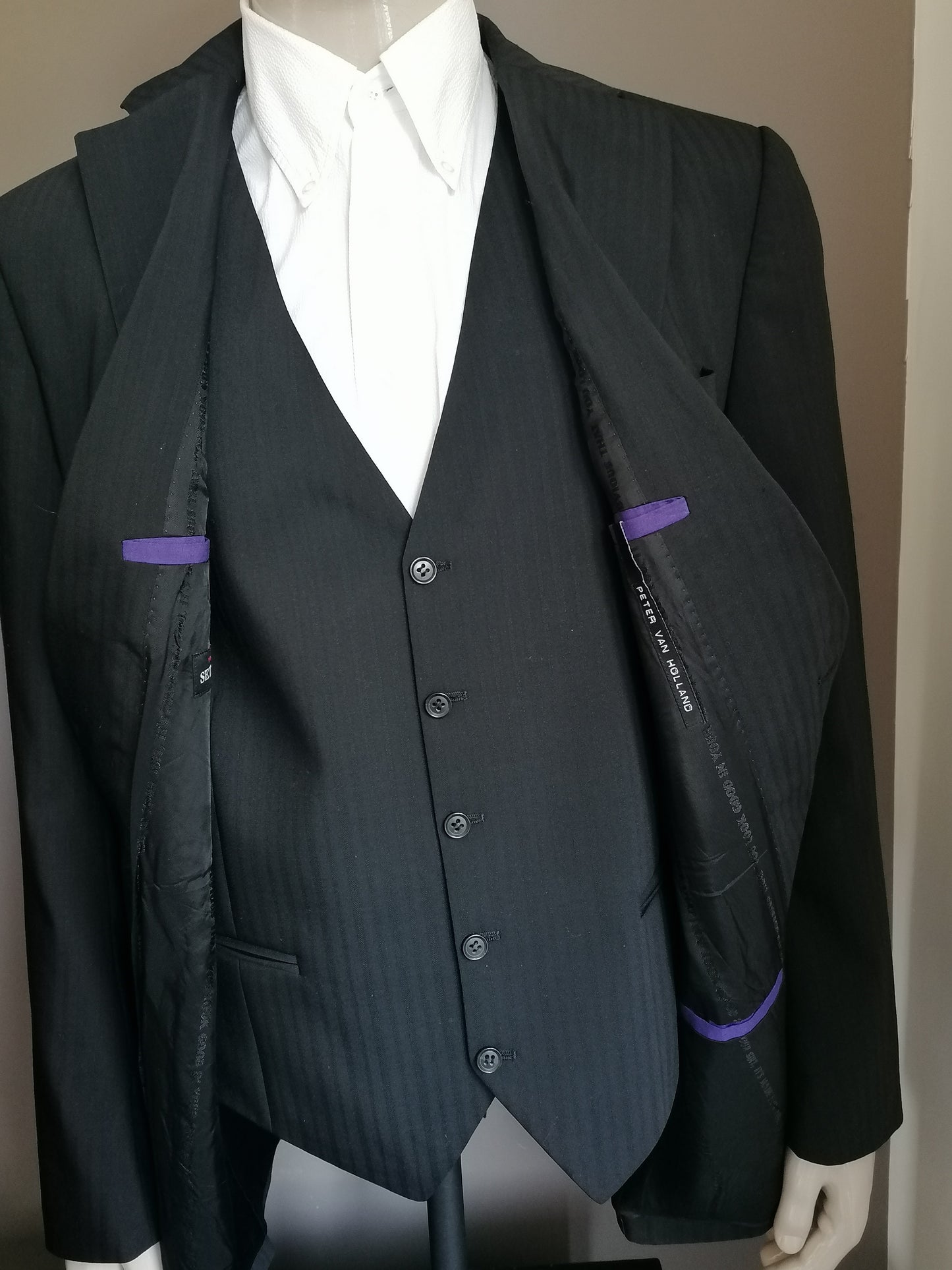 Peter van Holland 3-piece wool costume. Black striped. Size 56 / XL.