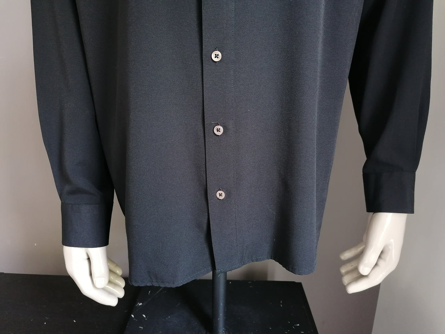 Vintage CANDA overhemd. Zwart gekleurd. Maat XL / XXL. 65% Viscose & 35% Polyester.