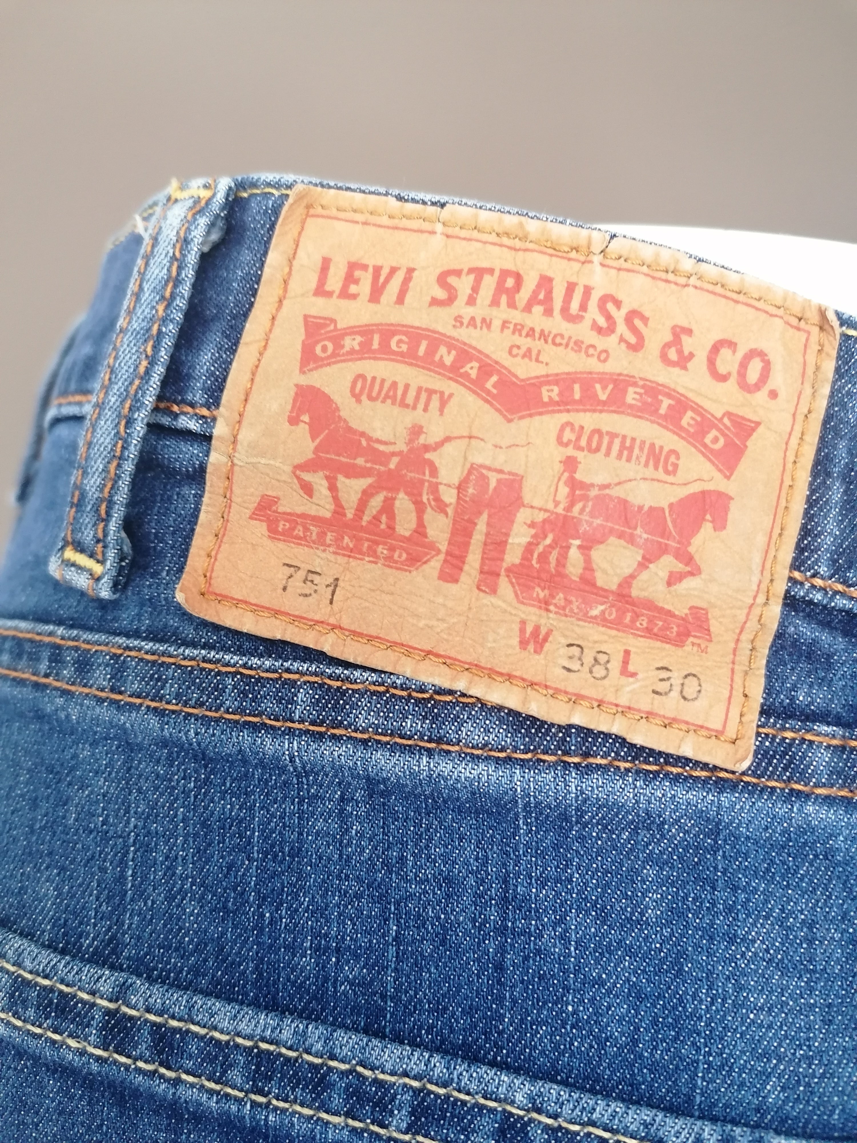 Levis strauss sales 751