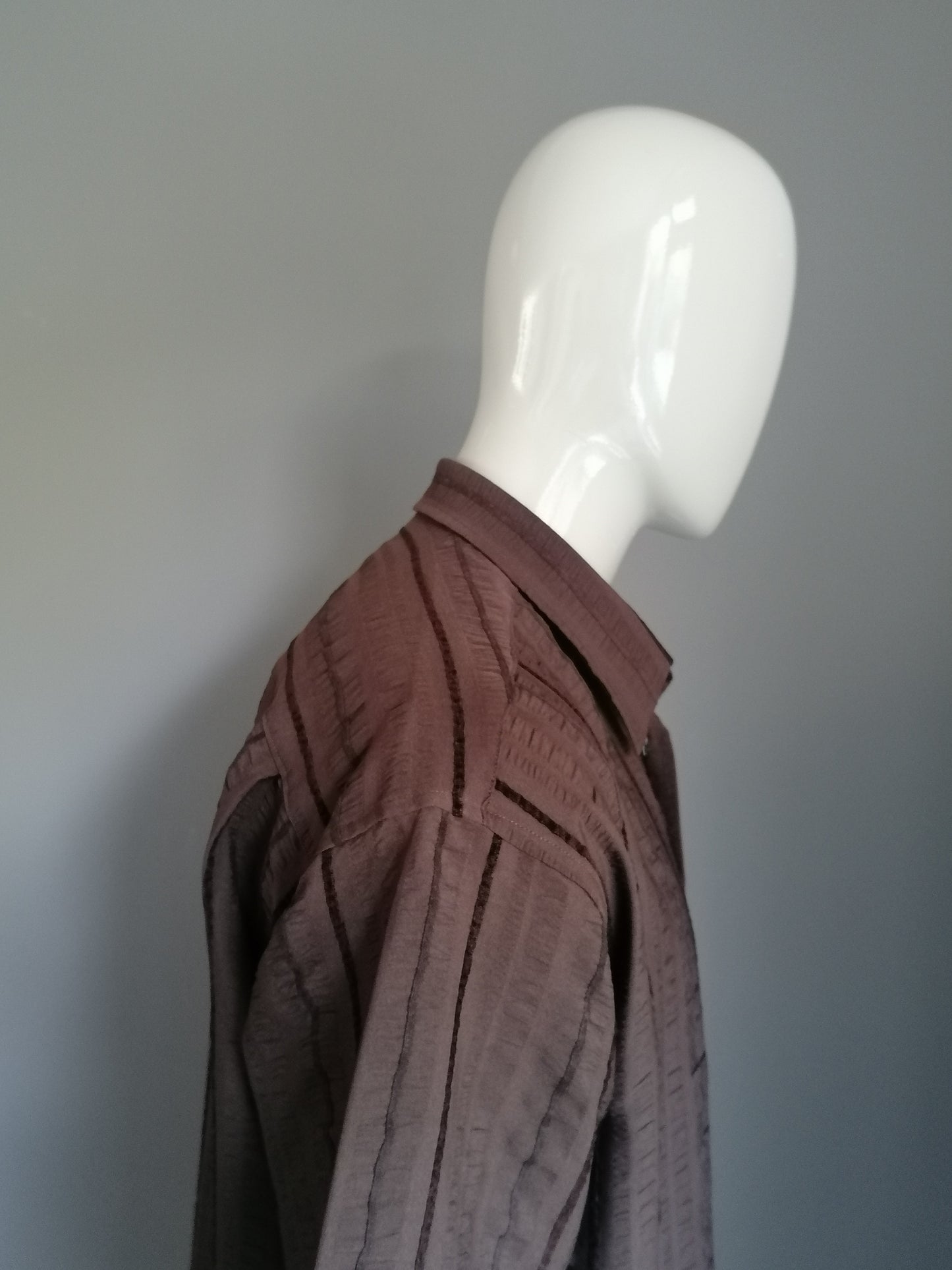 Vintage Versace Classic Shirt short sleeve. Brown striped. Ribbed motif. Size XXL / 2XL.
