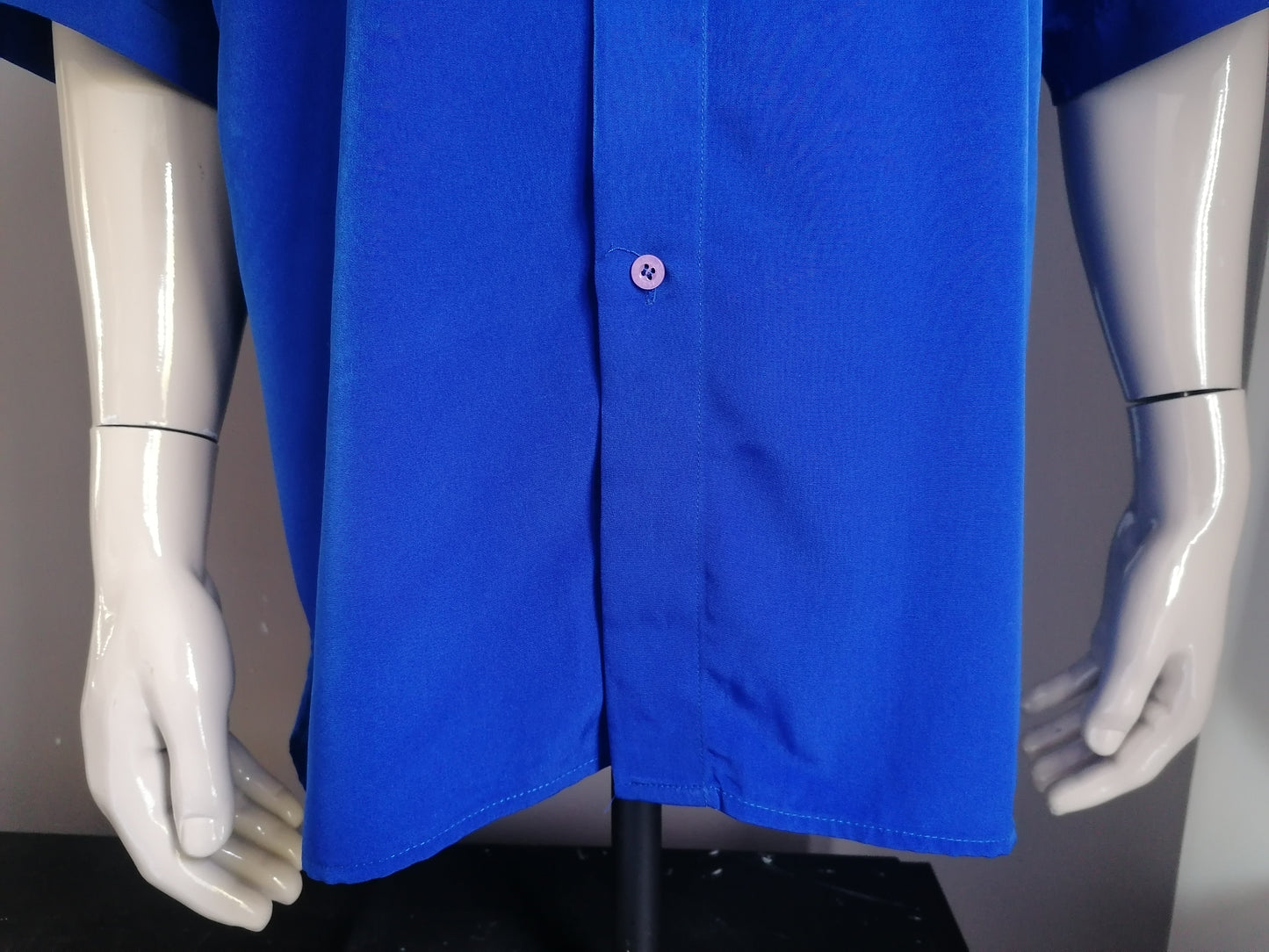 Vintage Versace V2 overhemd korte mouw. Blauw met geborduurde Draak afbeelding. Maat XXL / 2XL.