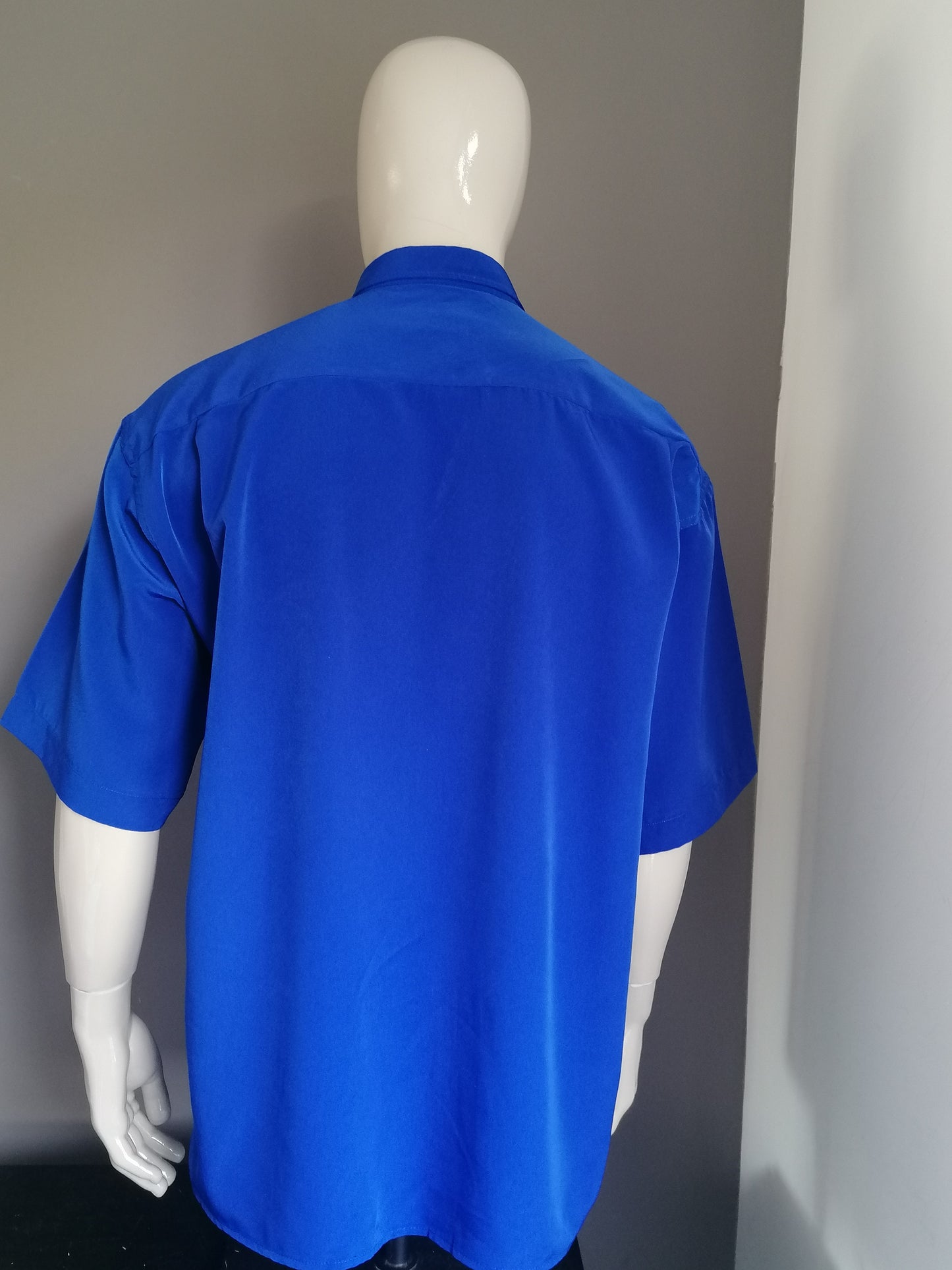 Vintage Versace V2 overhemd korte mouw. Blauw met geborduurde Draak afbeelding. Maat XXL / 2XL.