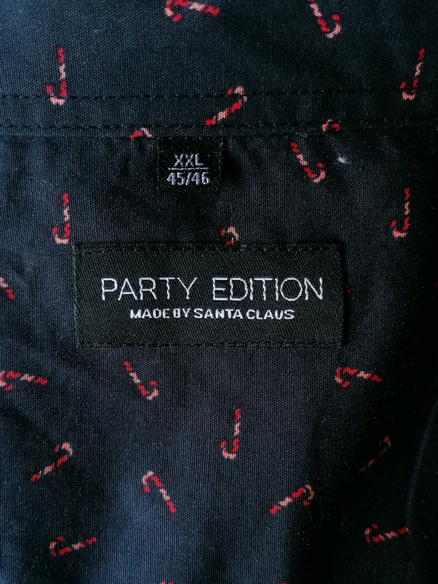 Party Edition overhemd. Zwart Rood Roze print. Maat XXL / 2XL.