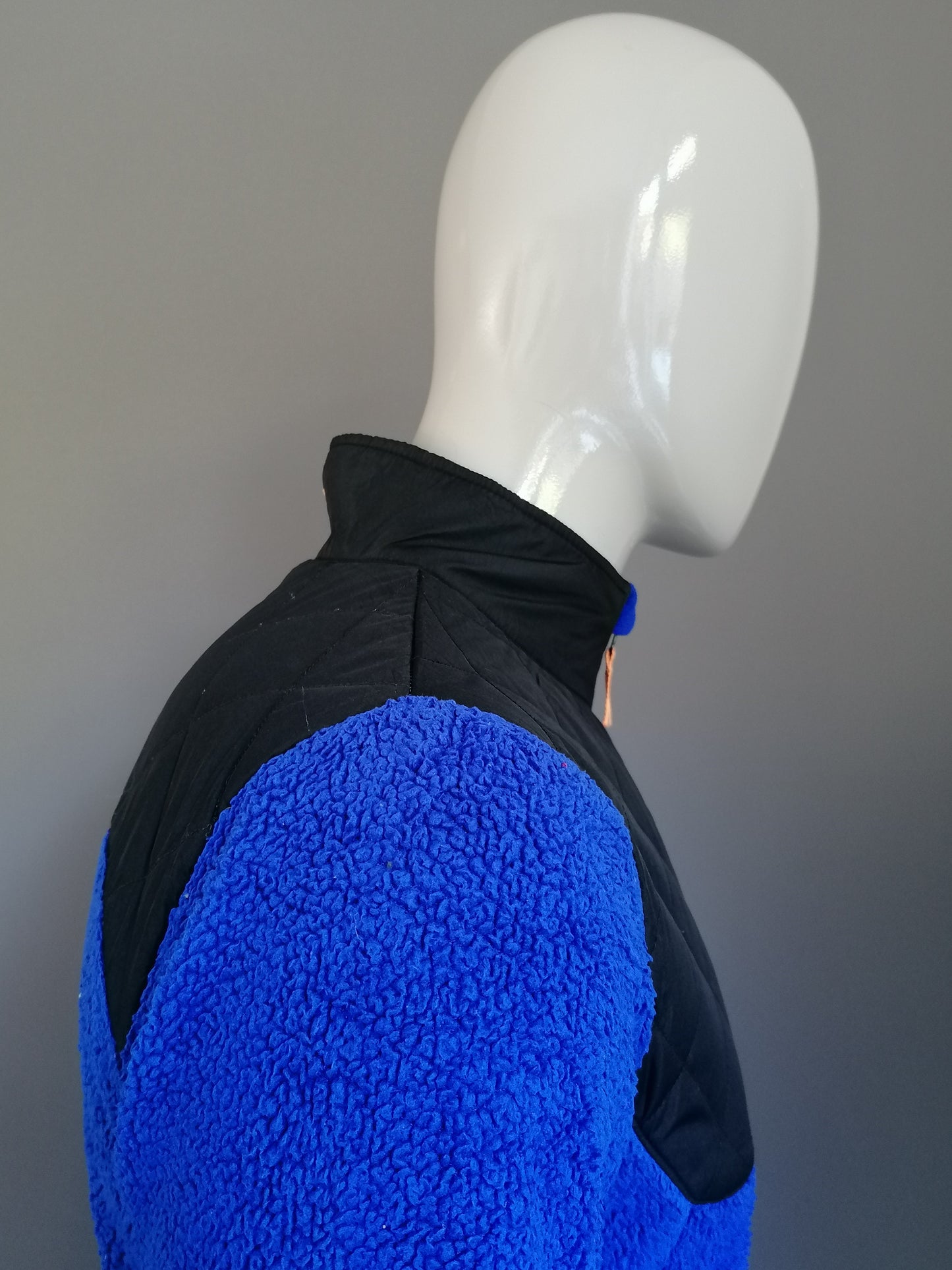 Champion C9 Fleece Vest. Blauw gekleurd. Maat XL-Jeugd / S.