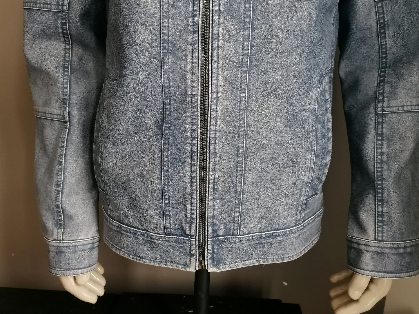Casual Leder-Look jas / jack. Blauw gemêleerd. Maat XL.