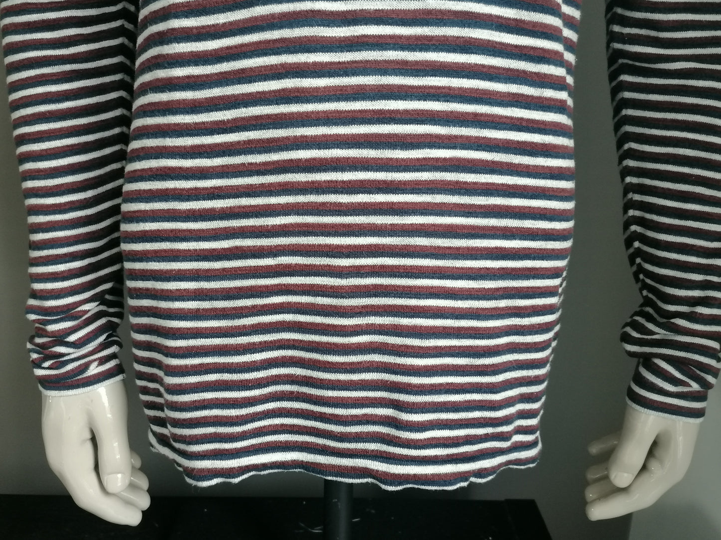 Blue ridge thin sweater. Brown blue white striped. Size L.