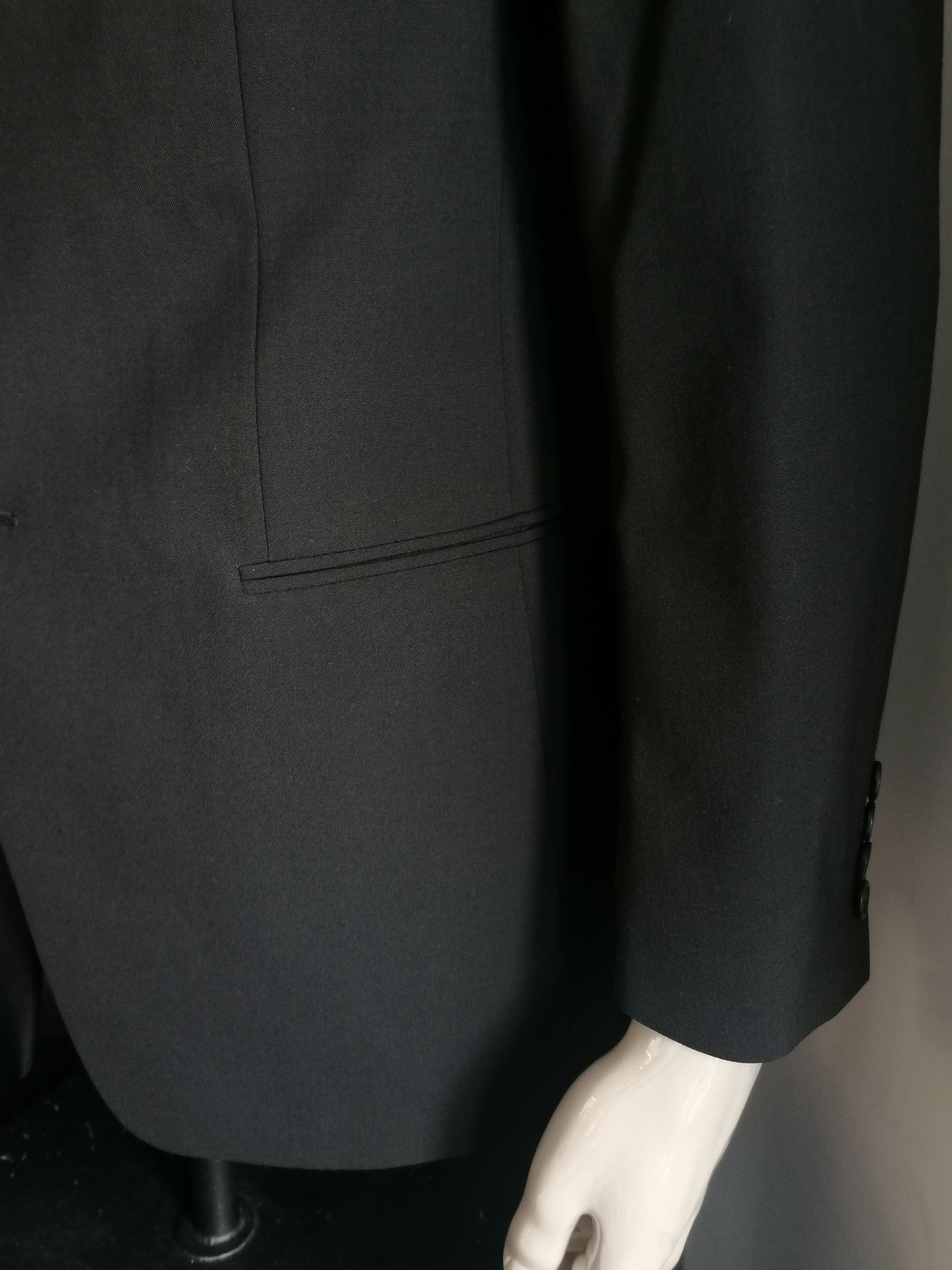 Costume de laine Van Gils. Couleur noire. Taille combi: Taille de la veste 50 / m & pantalons MT 54 / L