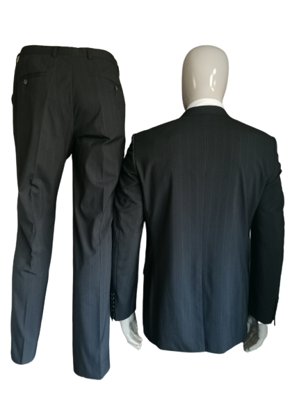 Mexx Kostüm. Schwarz mit burgunderblauem und weißem dünnem Streifen. Größe 50 / M.