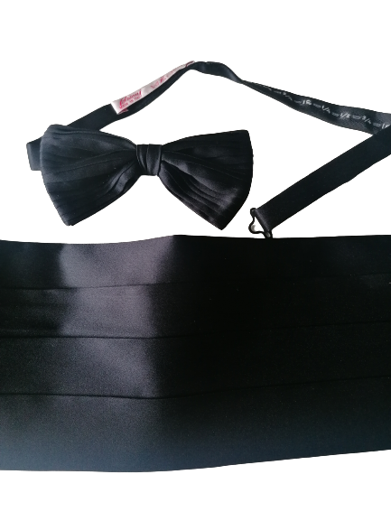 Ensemble Brioni en soie composé de ceinture de smoking et nœud papillon / bandeau et nœud papillon. Noir brillant. Taille XXL