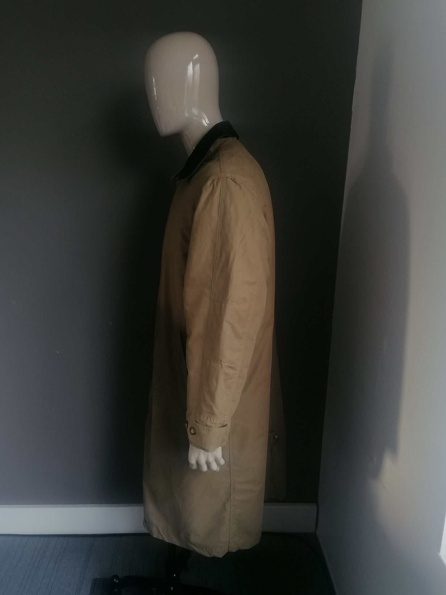 Vintage Mario Brigotti Half -Length Jacket. Kaki colored. Size L / 52.