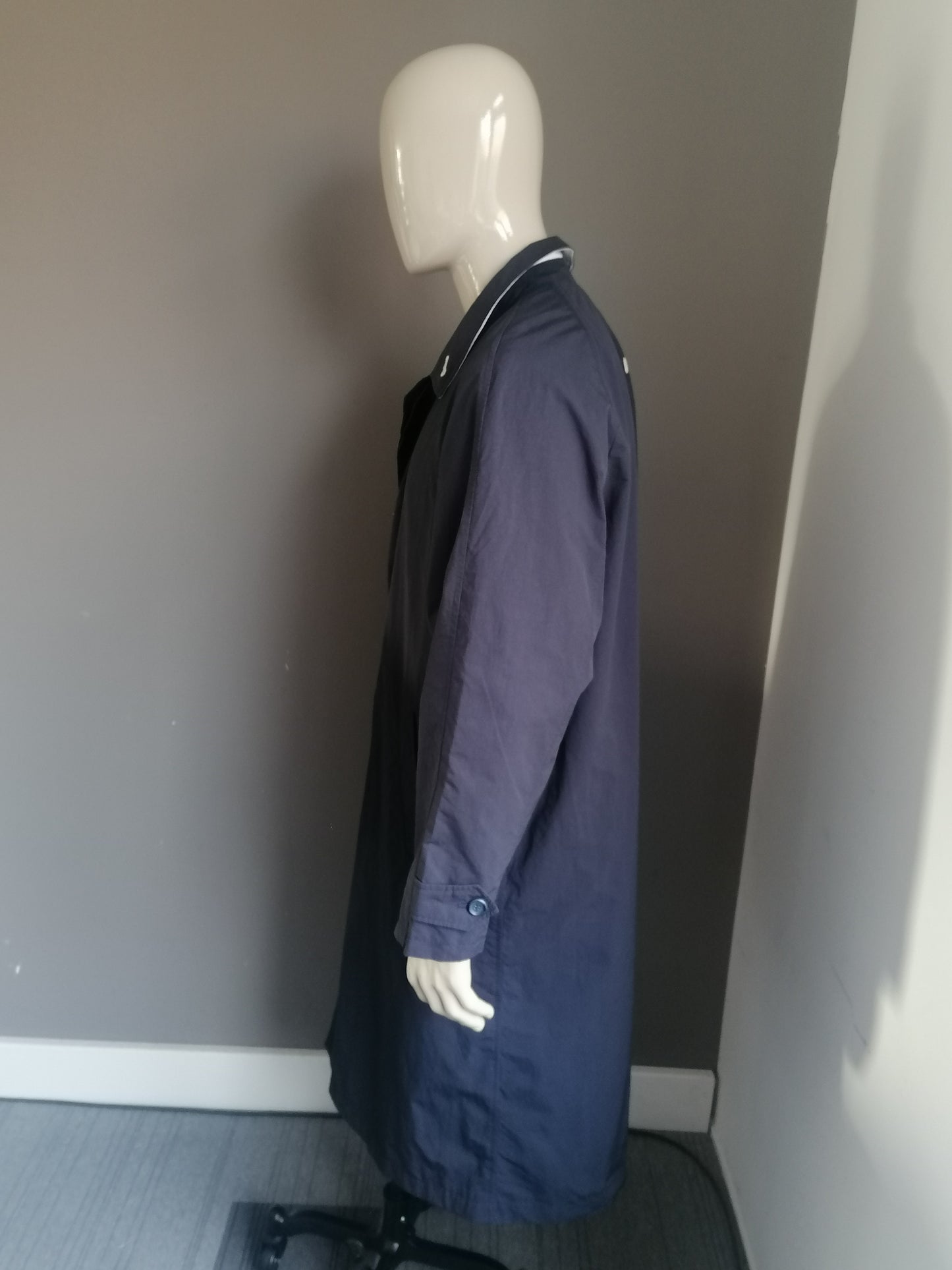 Manderley Mantel / Halb -Länge -Jacke. Dunkelblau gefärbt. Größe 98 / xl. (58/60)