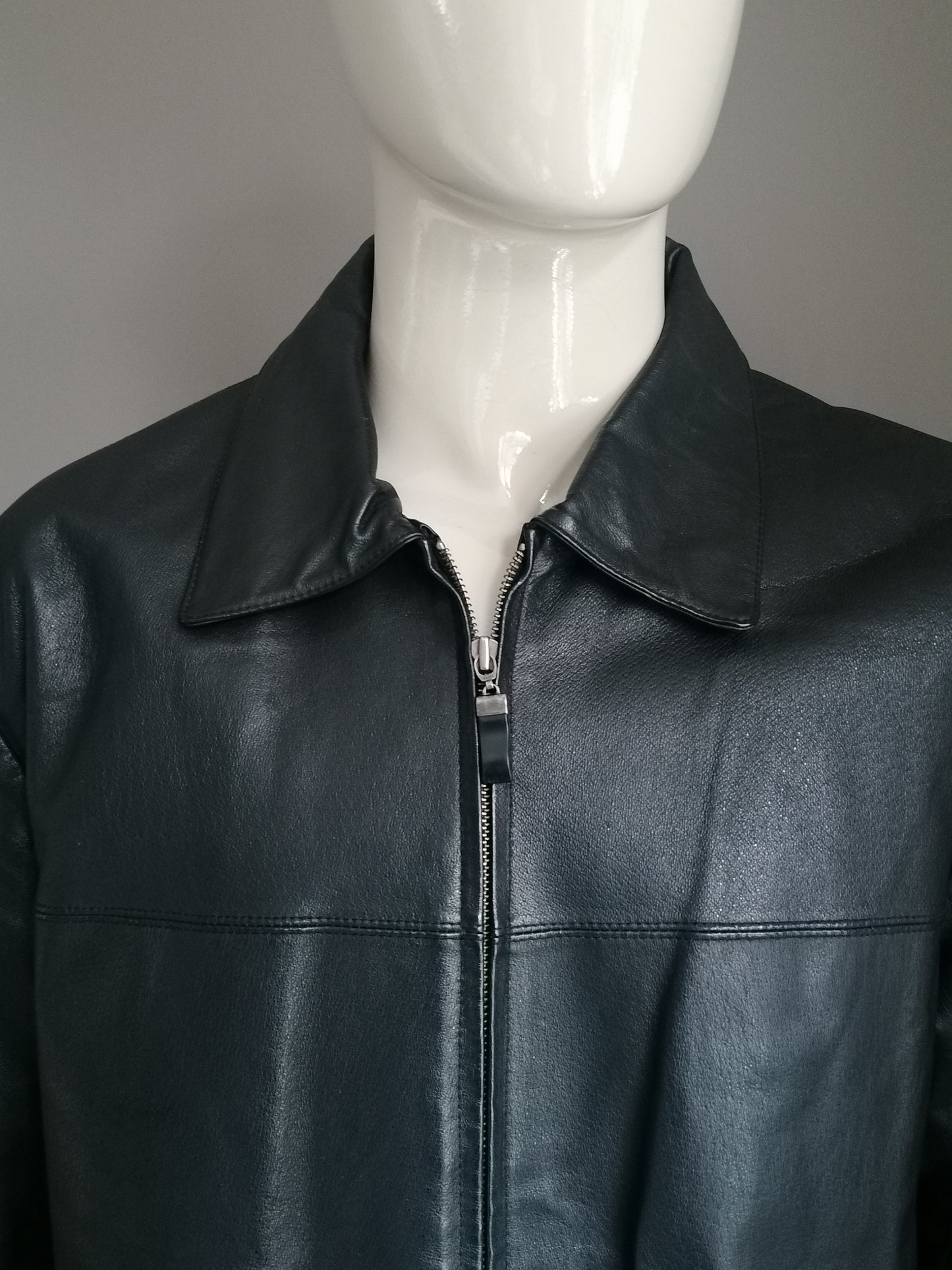 Angelo Litrico leather jacket / jacket. Black colored. Size XL.