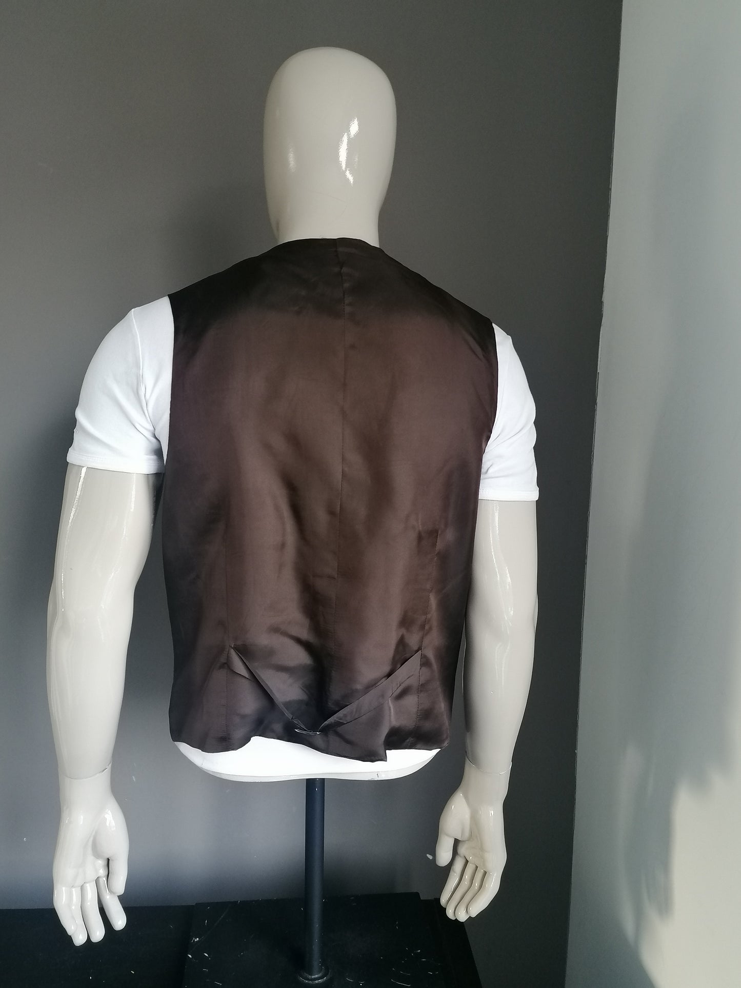 Woolen waistcoat. Brown striped motif. Size L. #298
