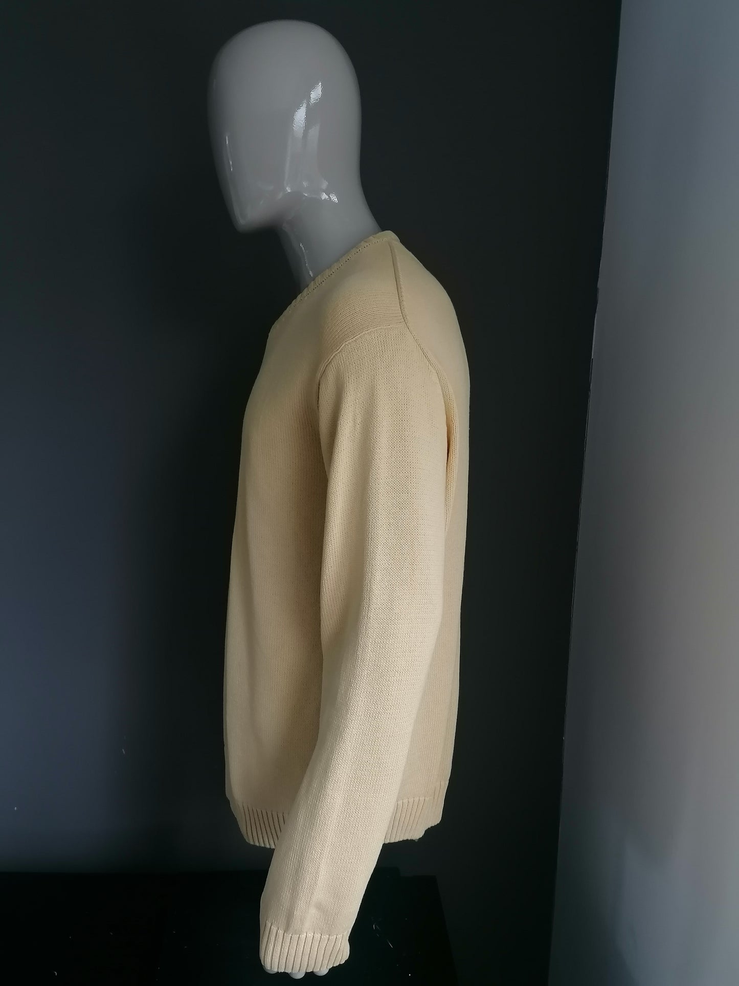 NY Coton Cotton Pullover mit V-Ausschnitt. Gelb gefärbt. Größe xxl / 2xl.
