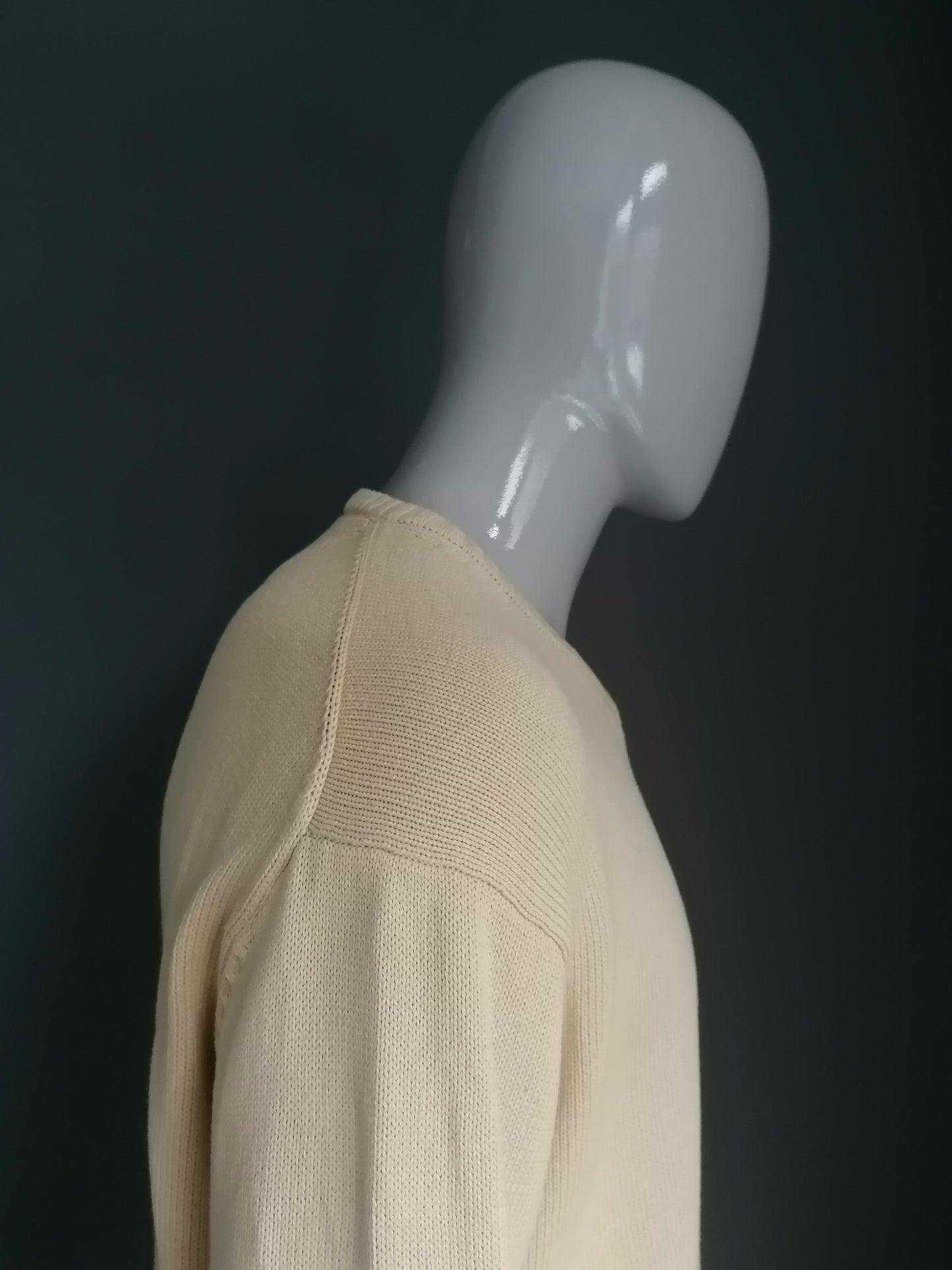 NY Coton Cotton Pullover mit V-Ausschnitt. Gelb gefärbt. Größe xxl / 2xl.