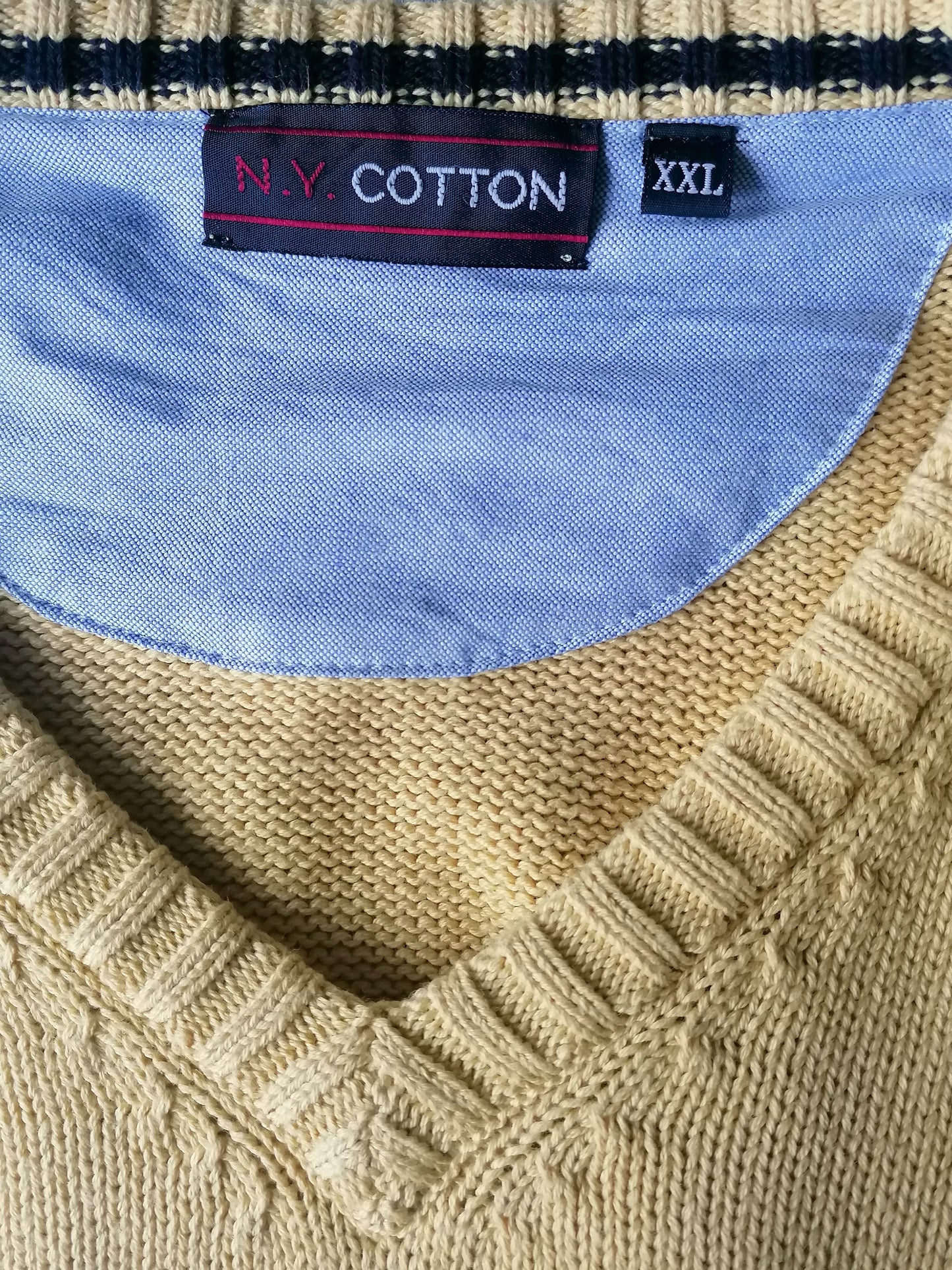 Maglione di cotone di ny coton con scollo a V. Colore giallo. Dimensione XXL / 2XL.