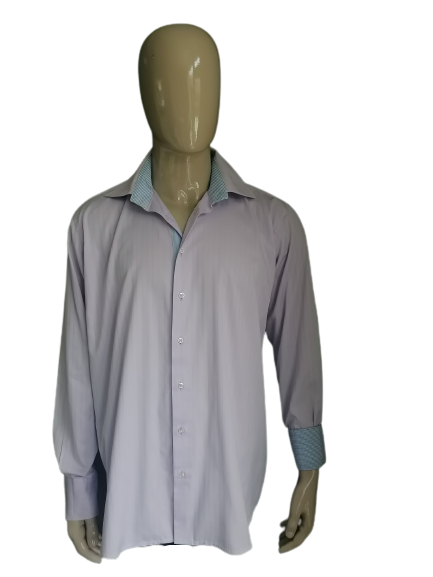 Avezzano-Hemd. Hellviolett gestreift. Größe 44 / XL.