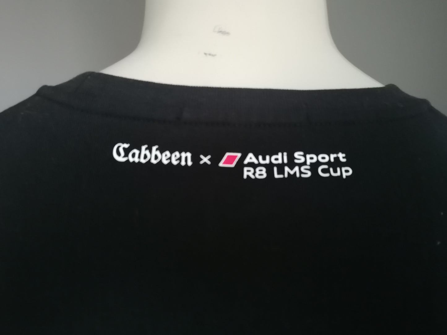 Cabbeen / Audi Sport trui. R8 LMS Cup. Zwart met opdruk. Maat 48 / M.