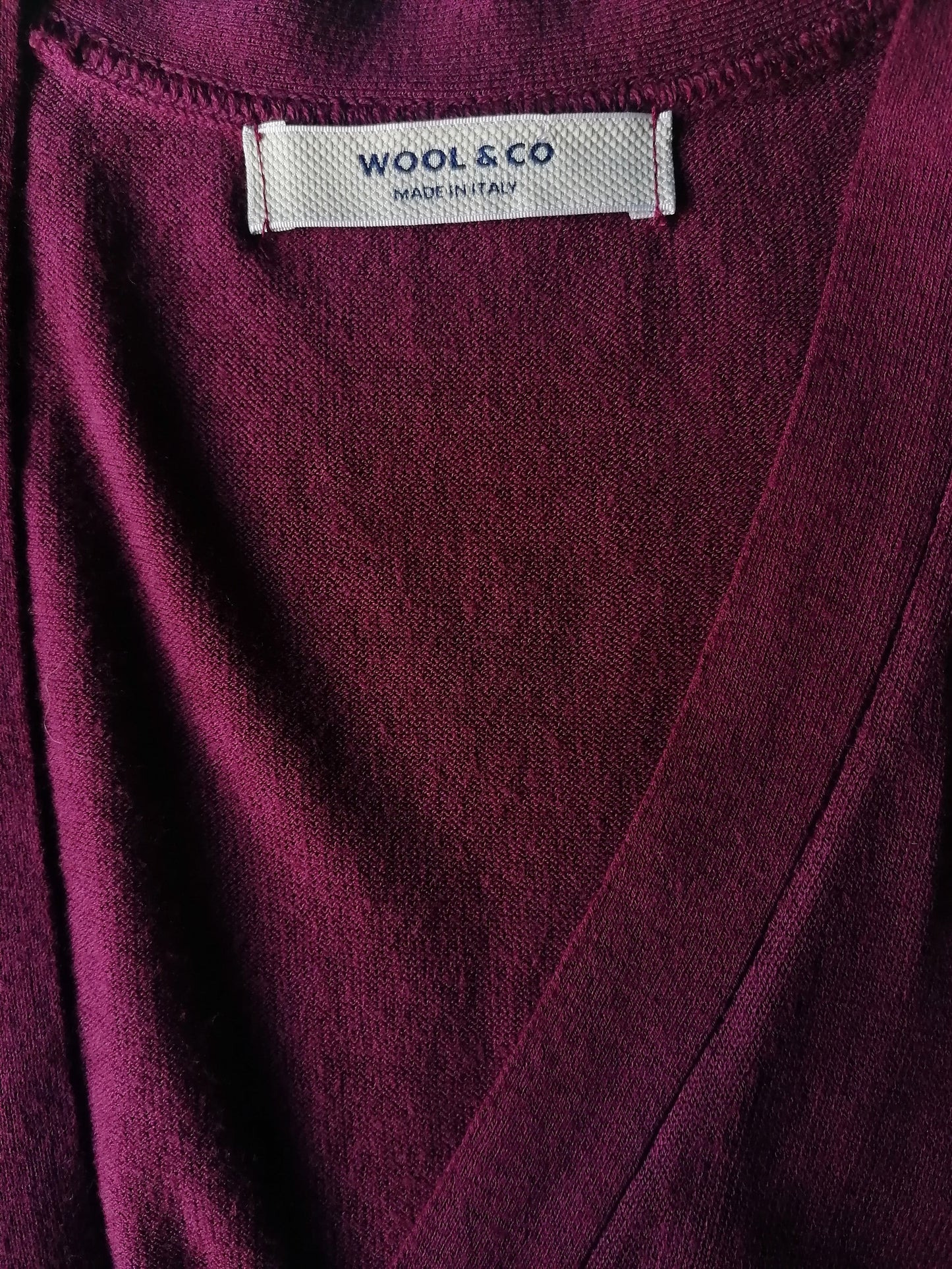 Wool & Co Katoenen gilet. Bordeaux gekleurd. Maat S.