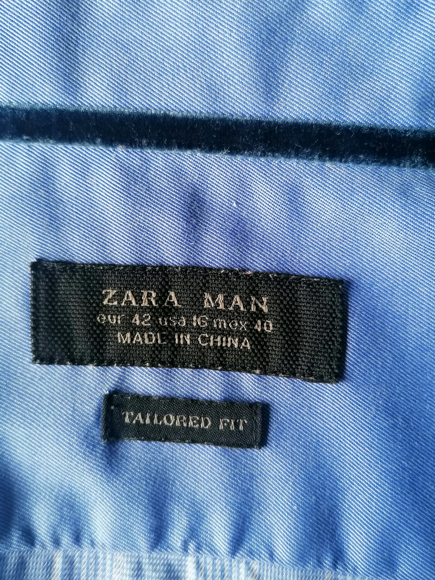 Chemise Zara Man. Blue blanc à carreaux. Taille 42 / L. Fit sur mesure.
