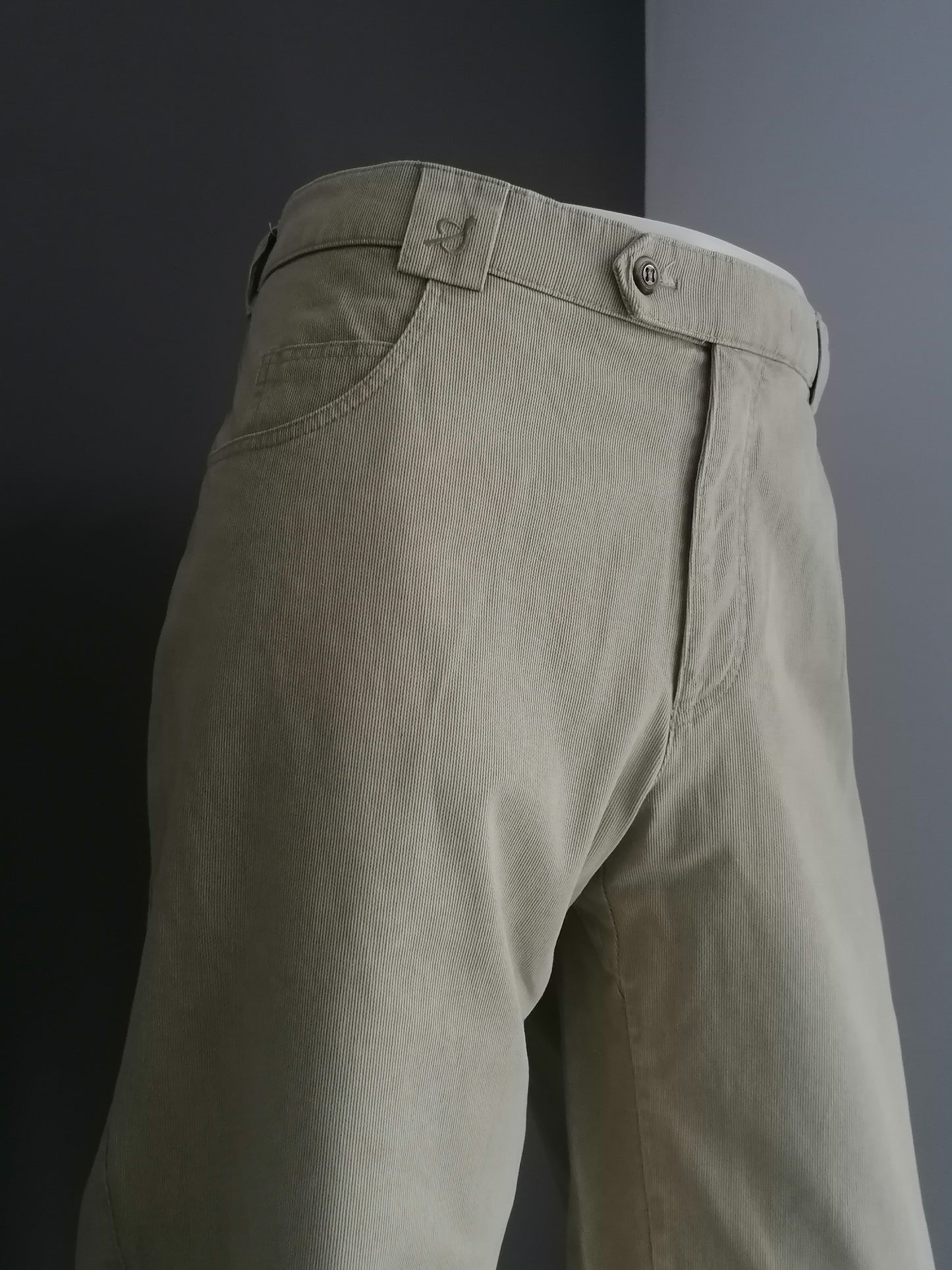 Comfort Stretch pantalon. Beige gestreept motief. Maat 54 / L.