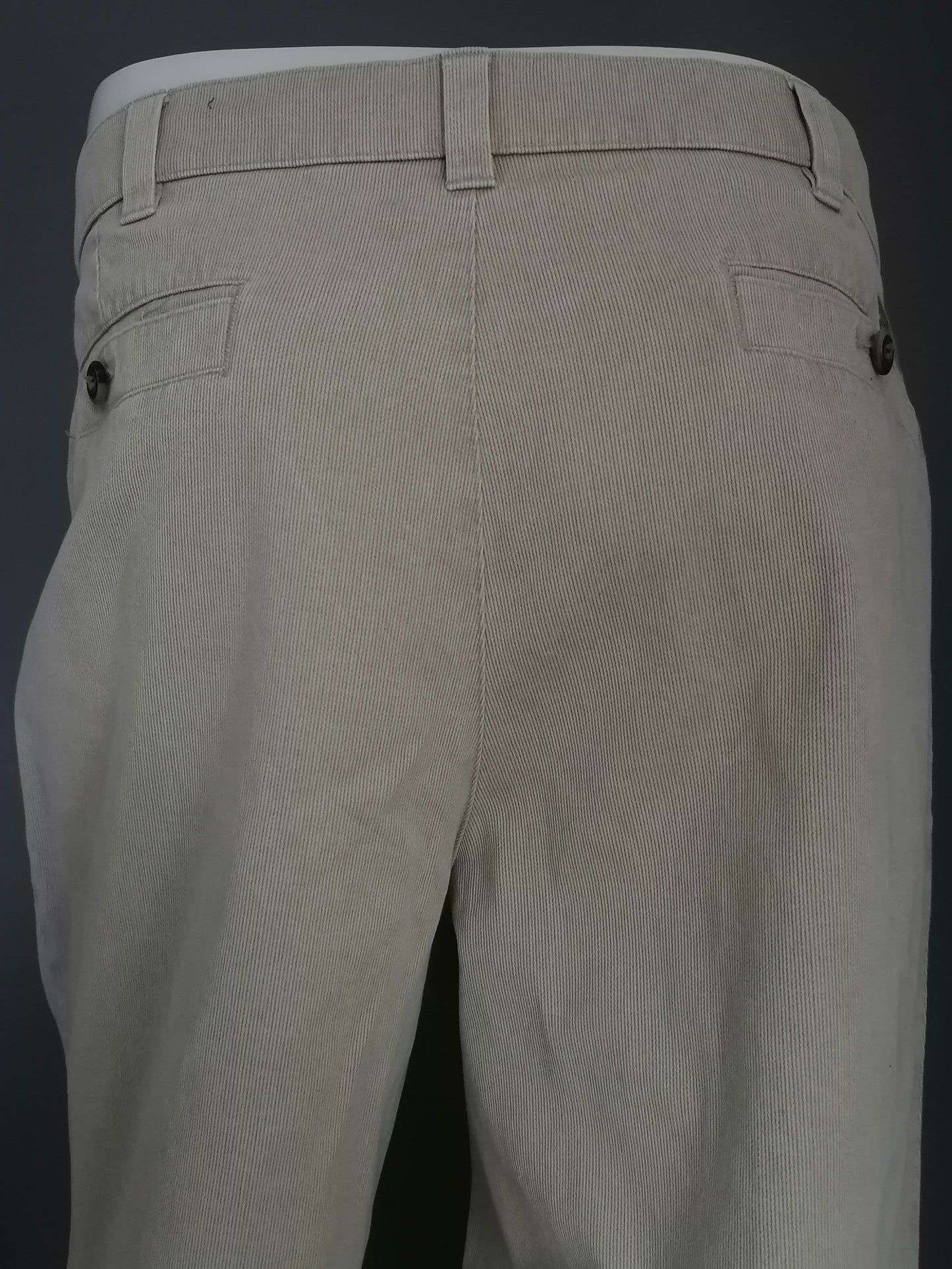 Pantalon extensible confort. Motif rayé beige. Taille 54 / L.
