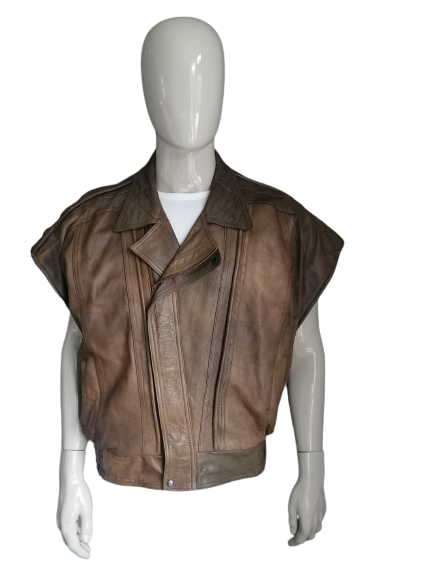 80's vintage leather body warmer. Brown colored. Size XXXL / 3XL. 1 inner pocket.
