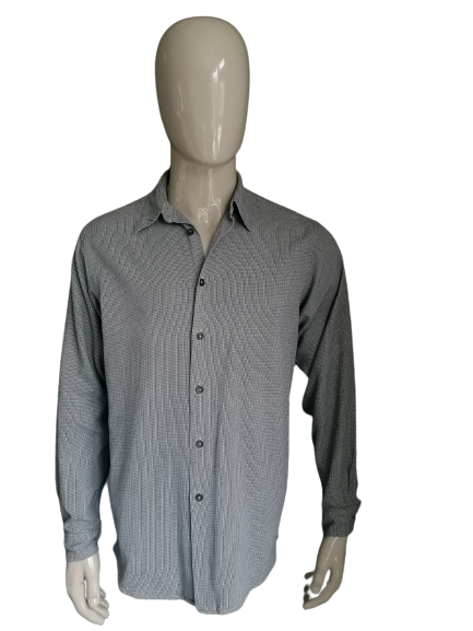 Vintage Hugo Boss shirt. Gray checkered. Size M.