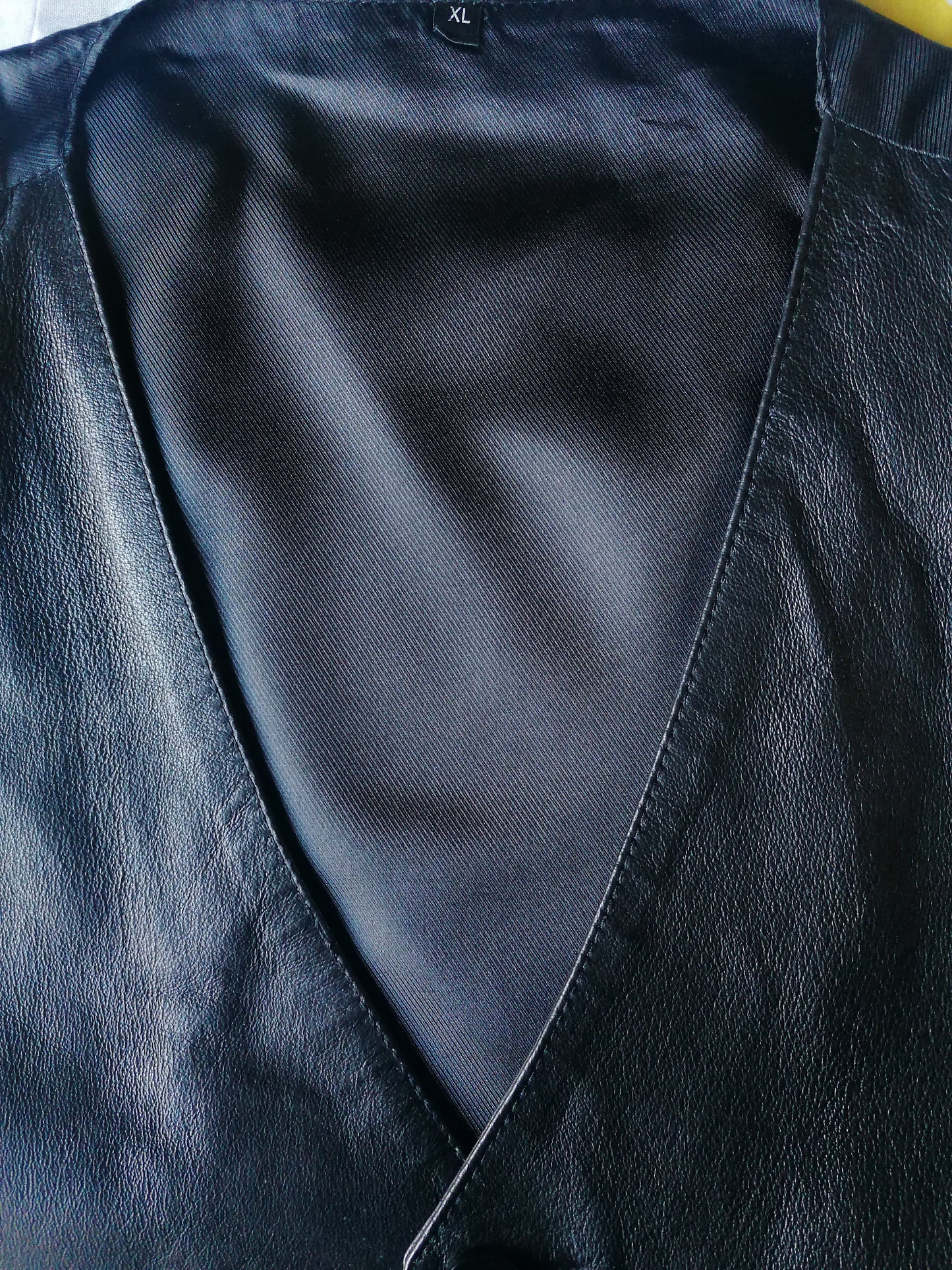 C&A Varkensleren gilet. Zwart gekleurd. Maat XL. #307