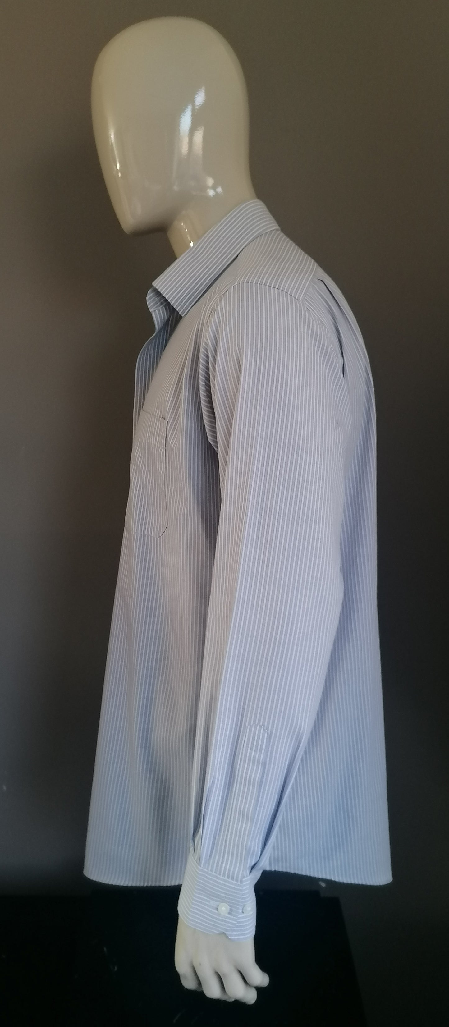 M&S Man (Marks & Spencer) shirt. Gray white striped. Size 43 / XL. Regular fit.