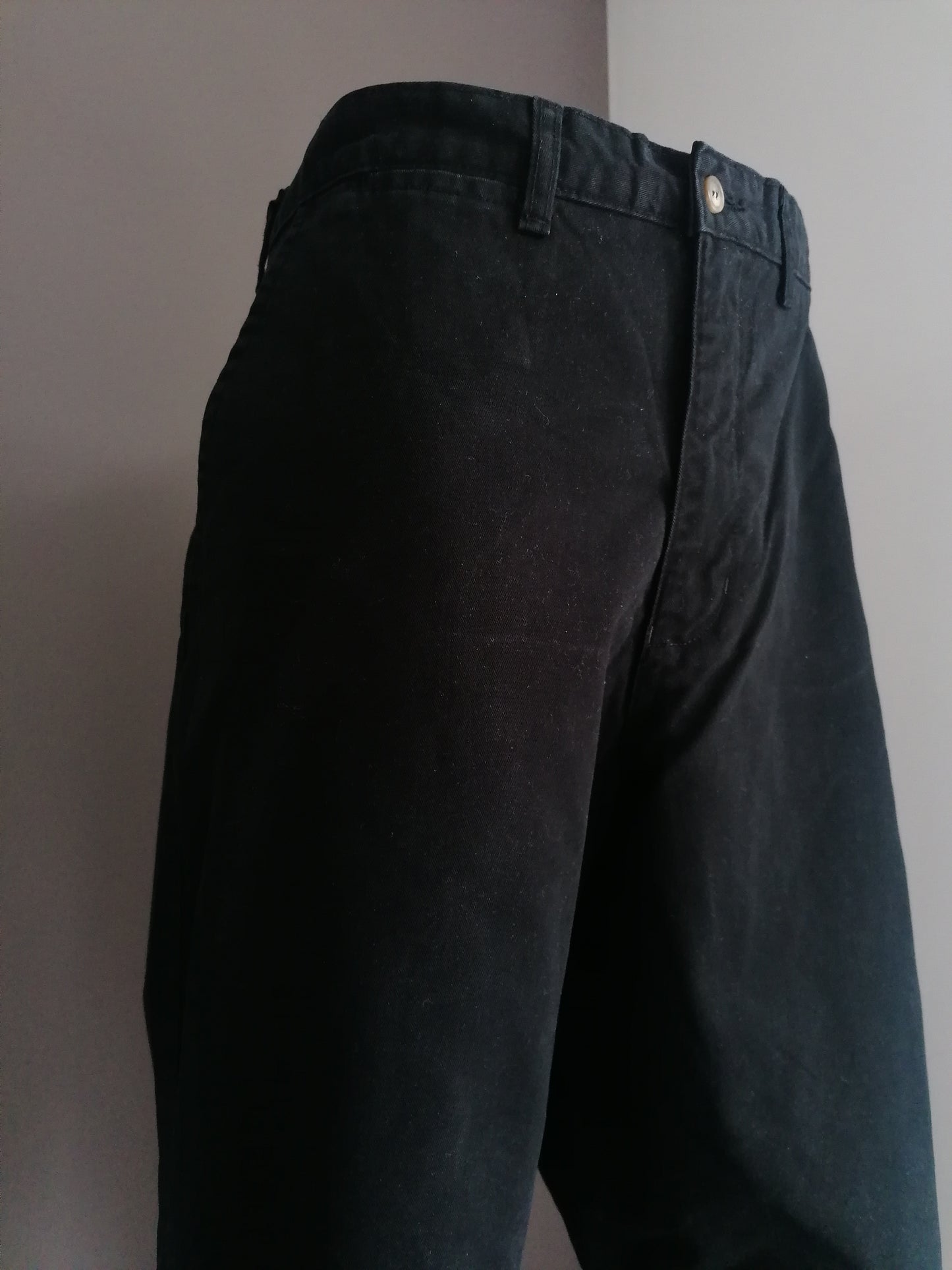 Maverick Jeans. Schwarz gefärbt. Größe W36 - L32. Hohe Taille!!