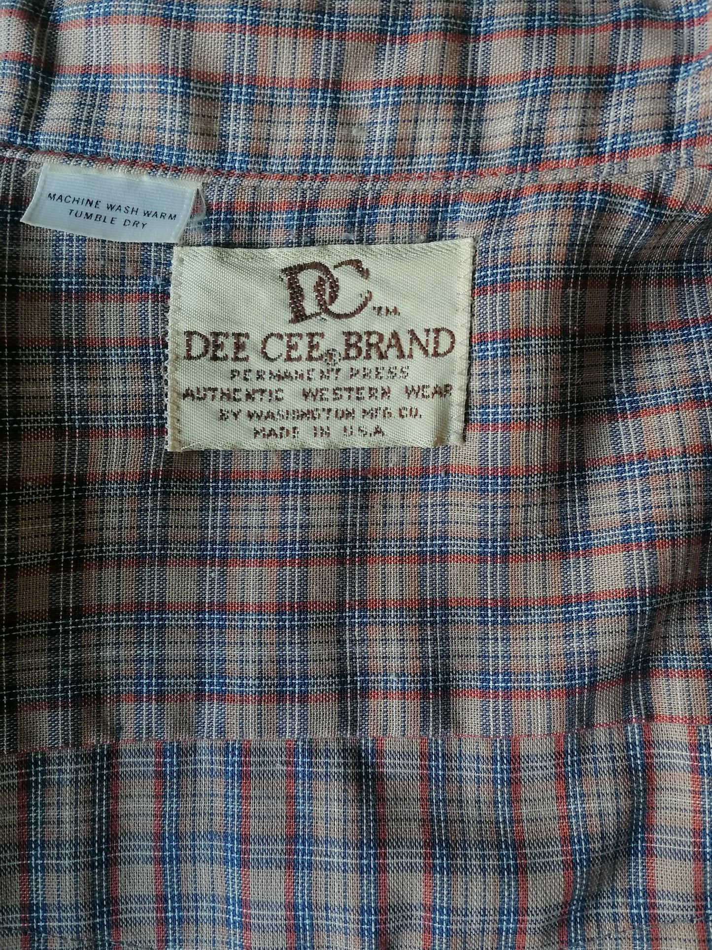 Vintage 70's Dee Cee Brand overhemd met drukknopen en puntkraag. Rood Roze Blauw geruit. Maat XL.