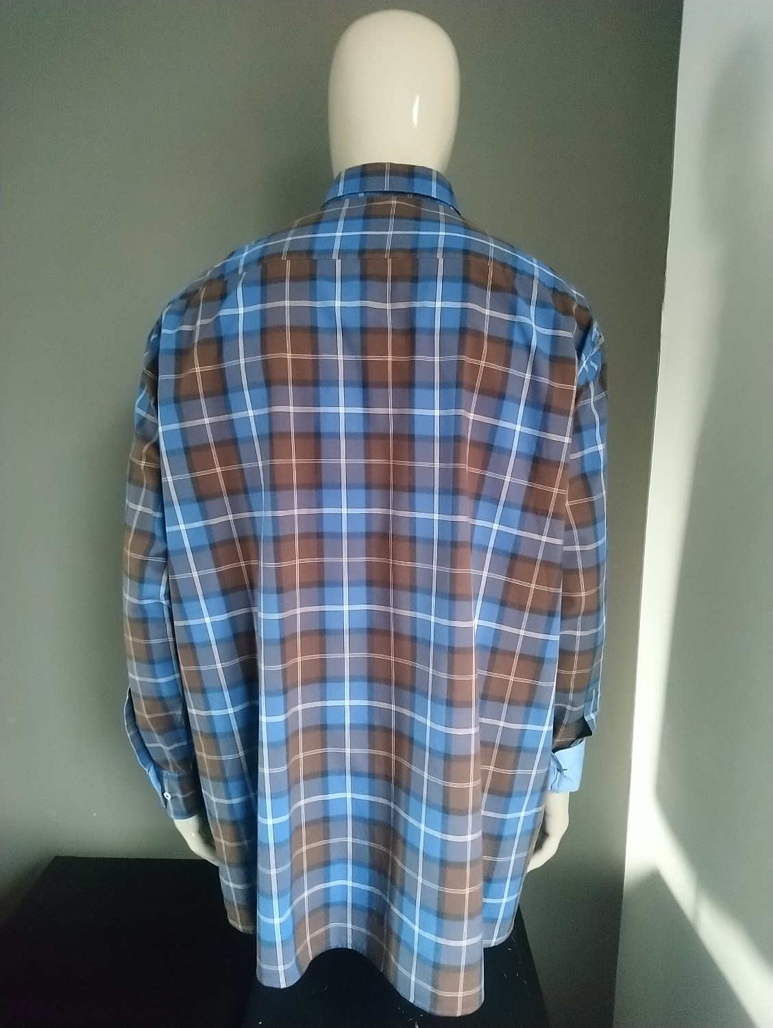 Redmond overhemd. Blauw Bruin geruit. Maat 3XL / XXXL.
