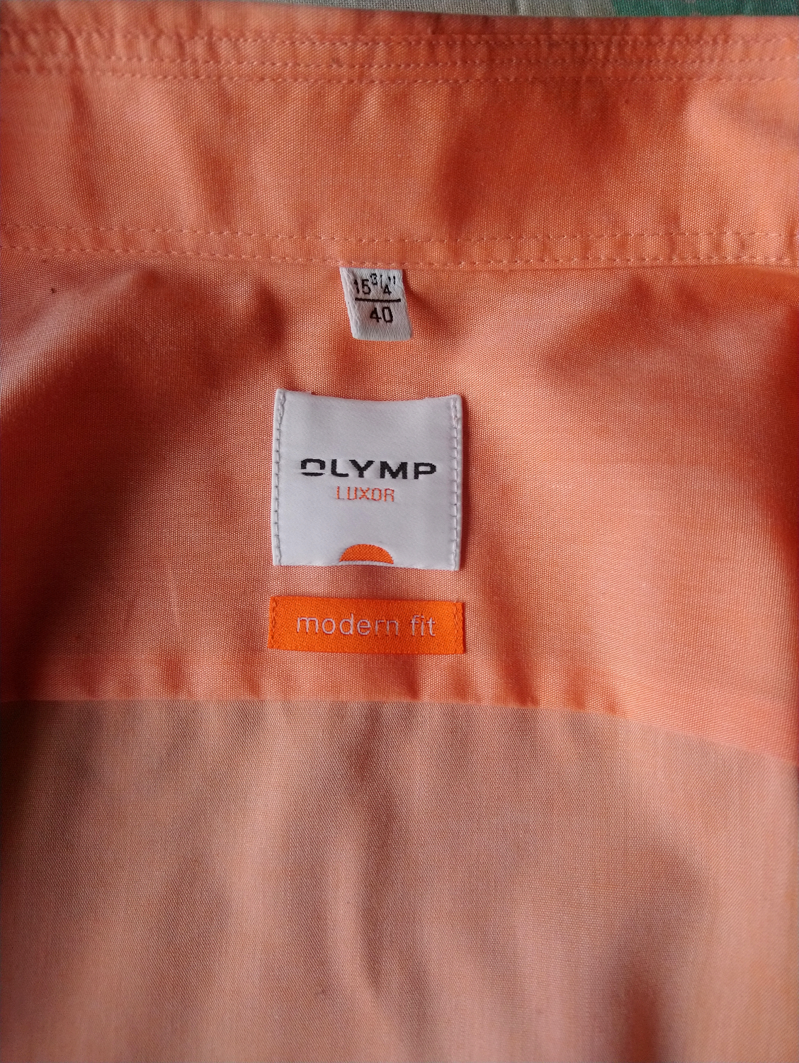 Camisa Olymp Luxor. Naranja de color claro. Tamaño M. Moderno FIT.